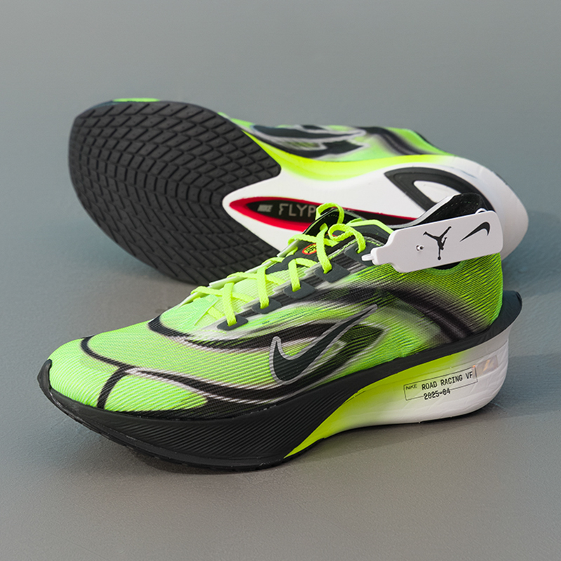 Nike Chaussures de sport pour  - Men'S Shoes In Next avis et prix